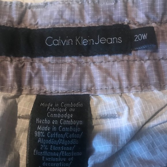 Calvin Klein Jeans Gray Camo Cropped Pants w/Drawstring Waist/Legs Size 20W - Picture 16 of 16